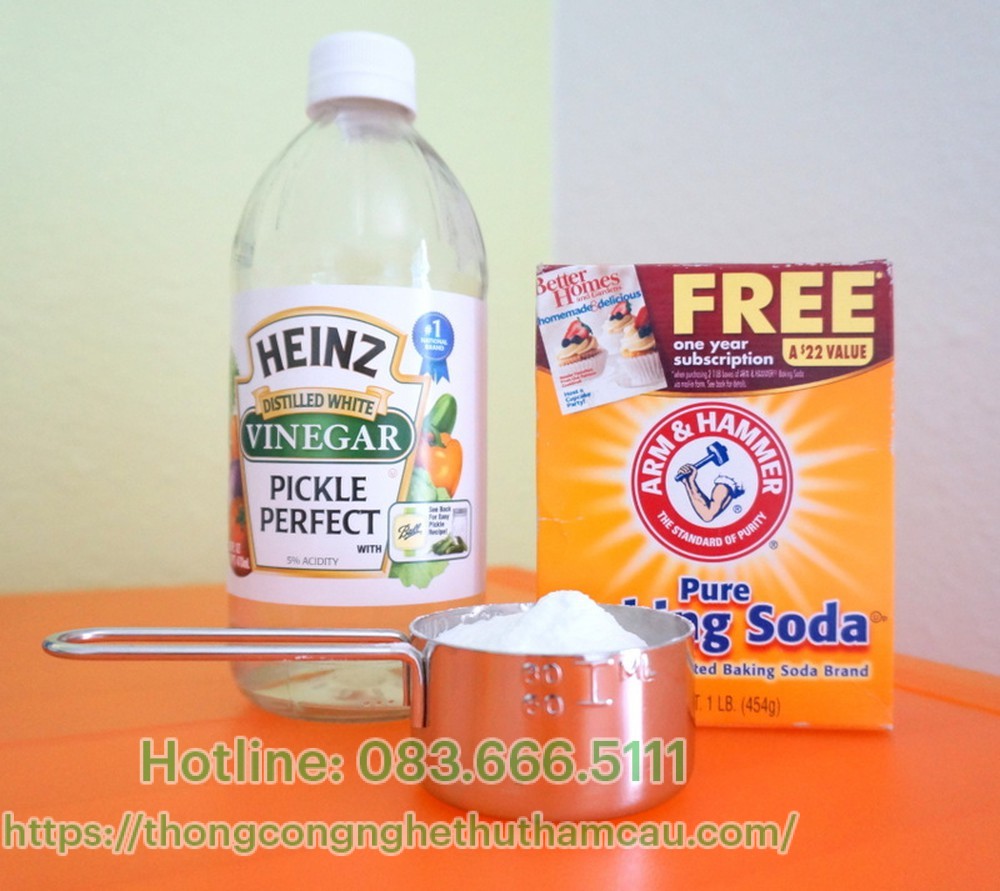 Baking Soda và giấm trắng