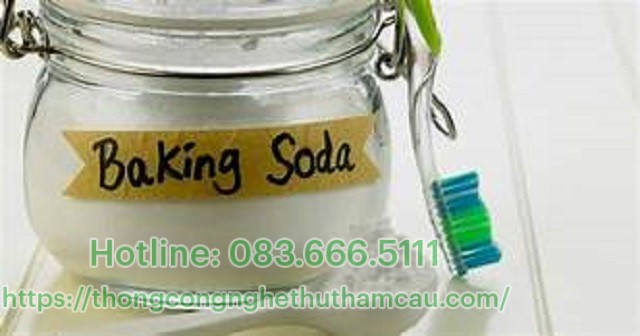 Tẩy cặn canxi bằng baking soda